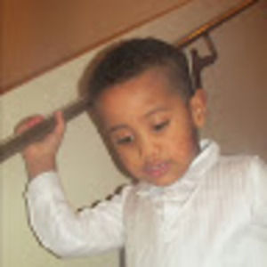 Meet your Posher, Yonas